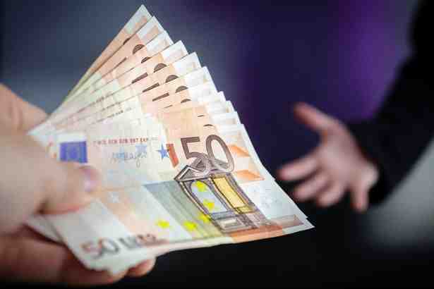 Qui gagne plus de 20.000 euros par mois ?